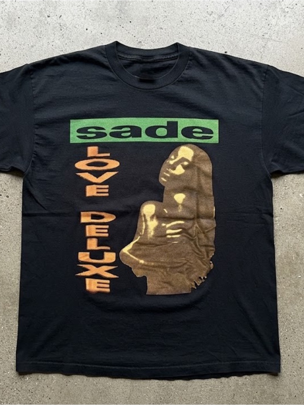 Love Deluxe Sade Graphic T‑Shirt - Black
